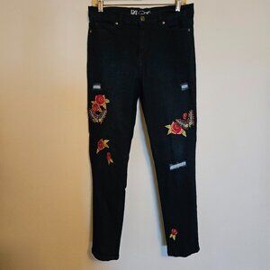 DG2 Diane Gilman Embroidered and Distressed Stretchy Denim Jeans